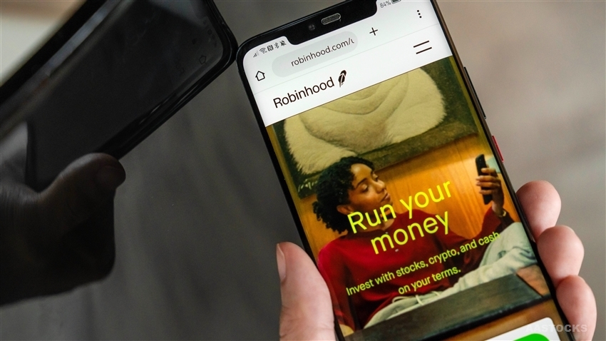Robinhood携手Uber，智能交易建议引领金融革新