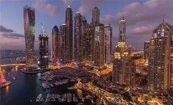 迈向未来的十亿美元代币化房地产重塑迪拜RWAs的未来蓝图