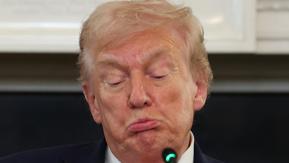 美国参议员暗示,特朗普最新行政令或引发美国购入比特币的趋势 美国参议员暗示,特朗普最新行政令或引发美国购入比特币的趋势