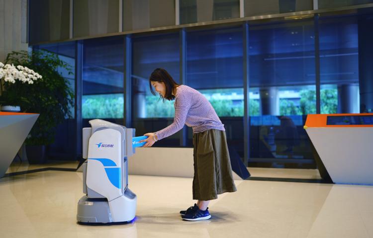 即时通讯网页端，重构现代工作流的数字中枢